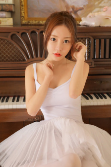 爷爷总是扑到妈妈身上运动